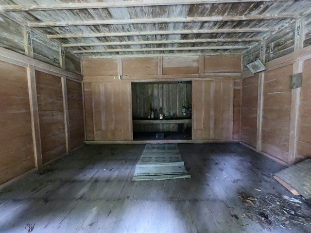 富山復路4（観音堂の中）201808