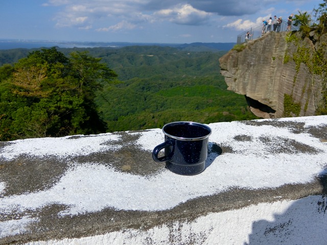 「鋸山日本寺」往路24(地獄覗きで一服)201809