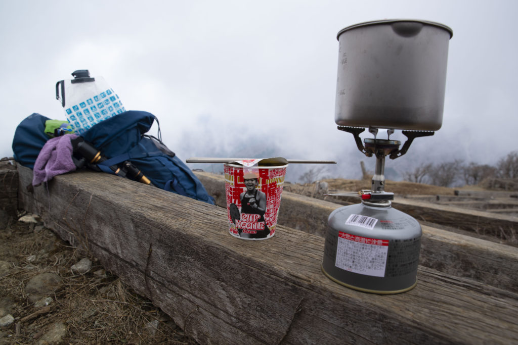 丹沢：塔の岳15（大坂なおみ選手のカップヌードル）201904