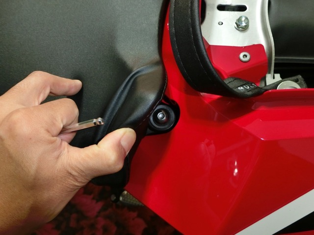 CBR1000RRグリップヒーター取付01