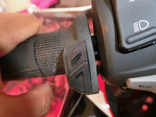 CBR1000RRグリップヒーター取付20