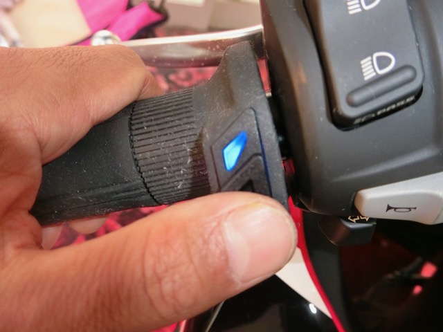 CBR1000RRグリップヒーター取付21