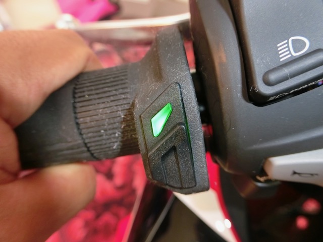 CBR1000RRグリップヒーター取付22